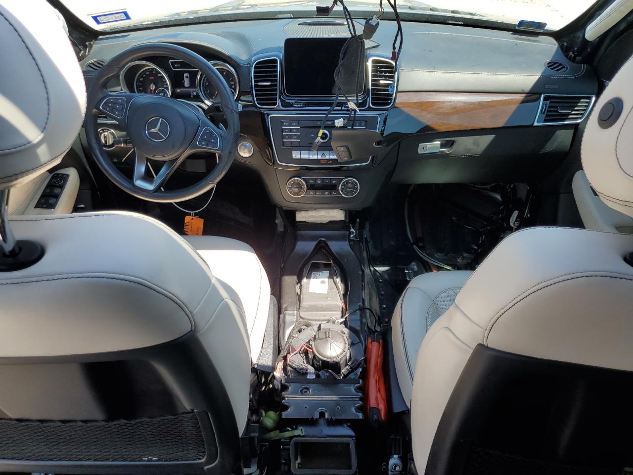 4JGDF6EE6KB240051 2019 Mercedes-Benz Gls 450 4Matic