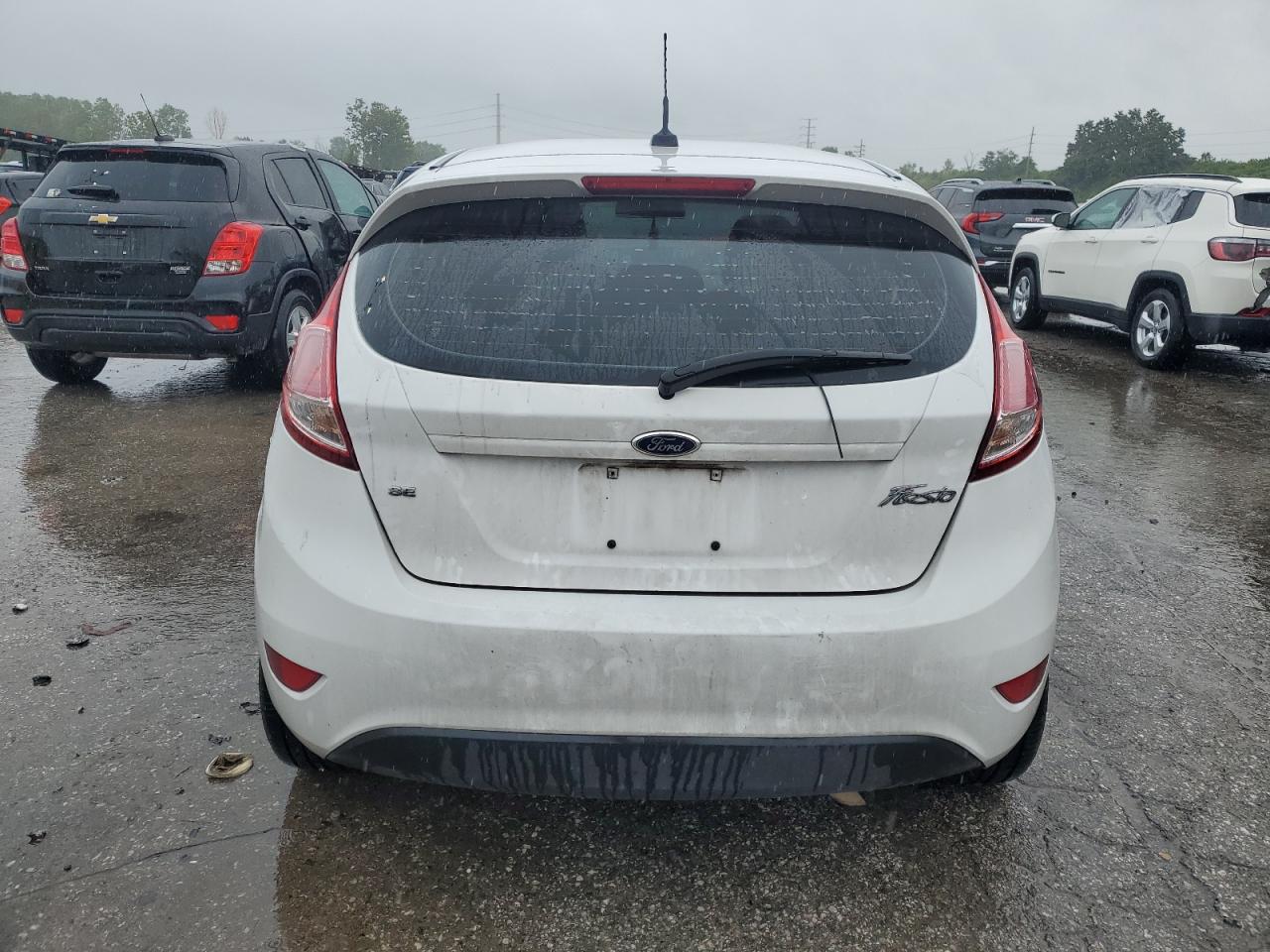 3FADP4EJ0FM160705 2015 Ford Fiesta Se