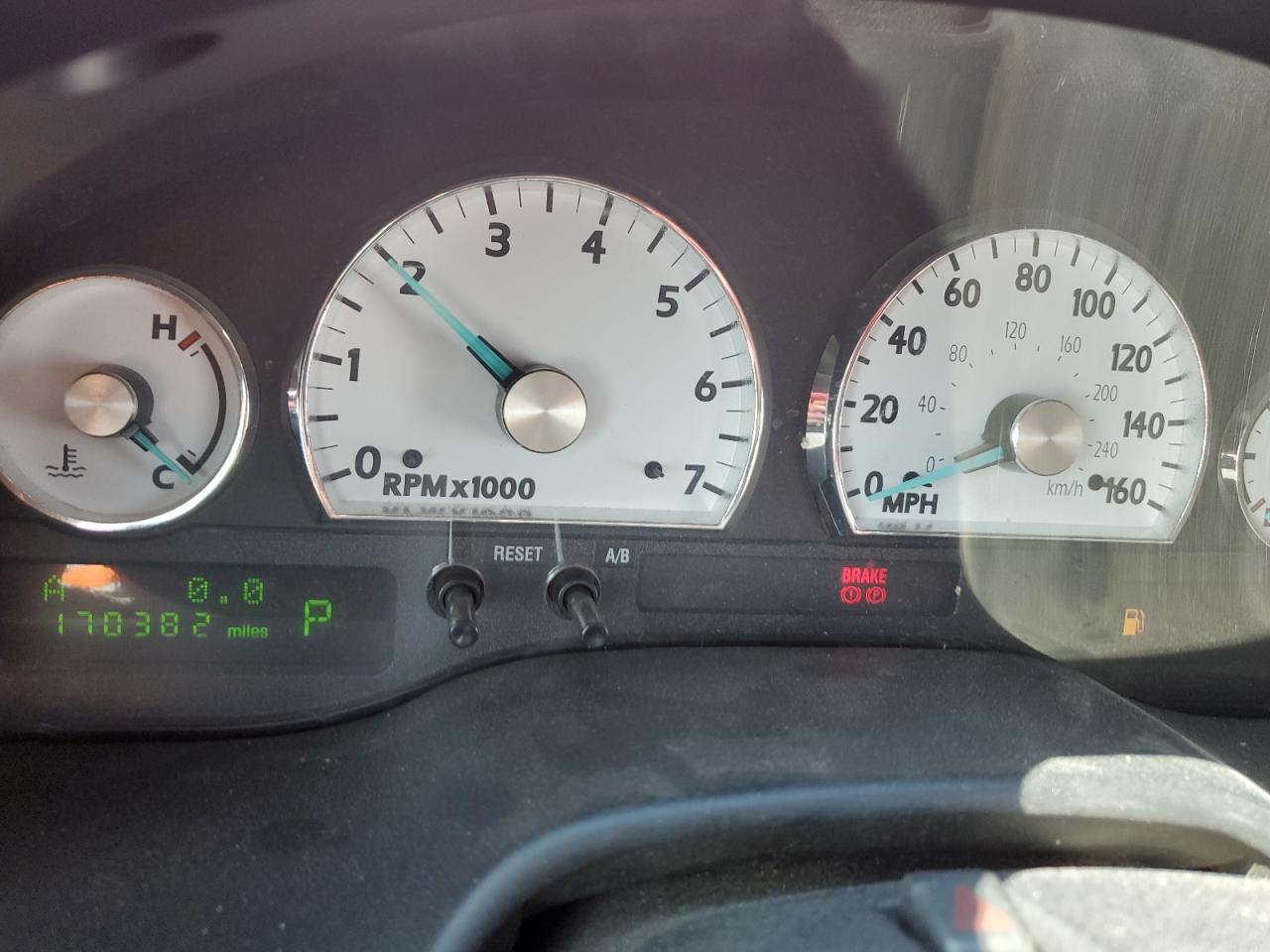 1FAHP60A75Y104039 2005 Ford Thunderbird