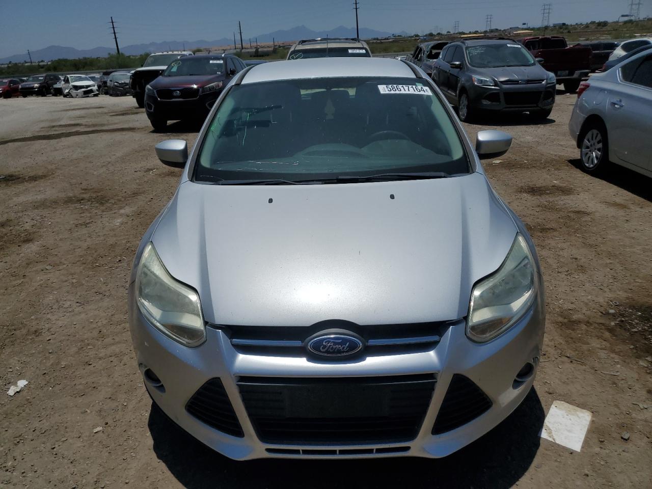 1FAHP3K28CL139977 2012 Ford Focus Se