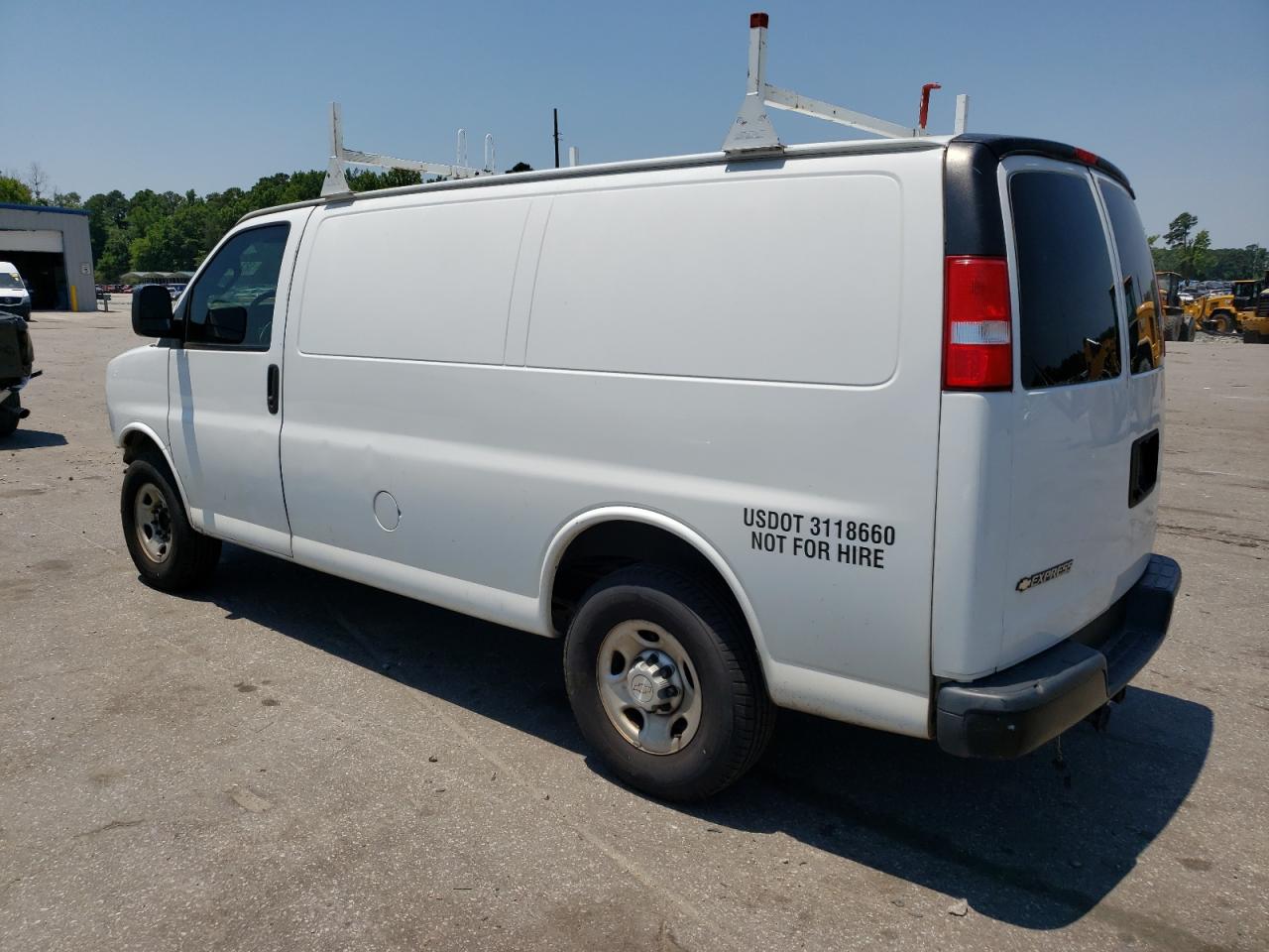 1GCWGAFG3K1236848 2019 Chevrolet Express G2500