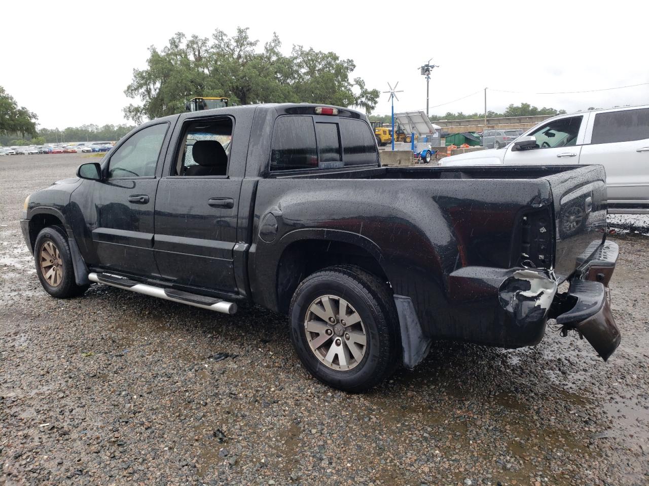 1Z7HC28K77S126449 2007 Mitsubishi Raider Ls