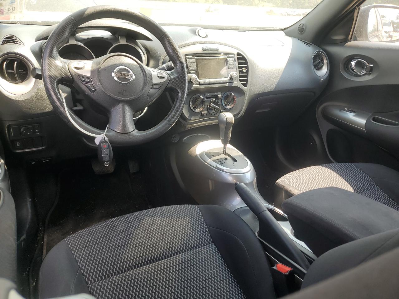 2015 Nissan Juke S vin: JN8AF5MR9FT510755