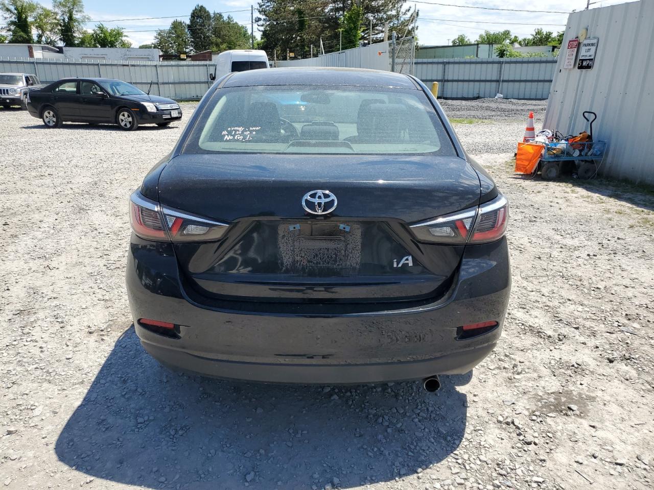 3MYDLBYV7HY192718 2017 Toyota Yaris Ia