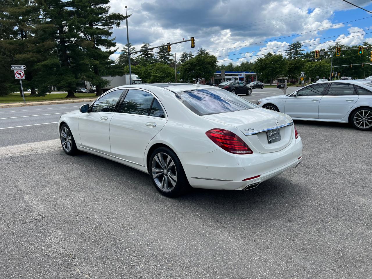 2014 Mercedes-Benz S 550 4Matic vin: WDDUG8FB5EA059041