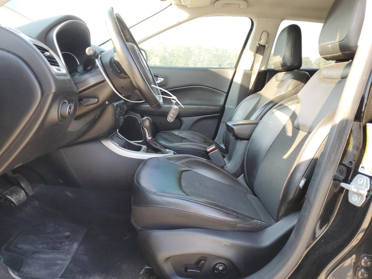 3C4NJCBB9JT227520 2018 Jeep Compass Latitude