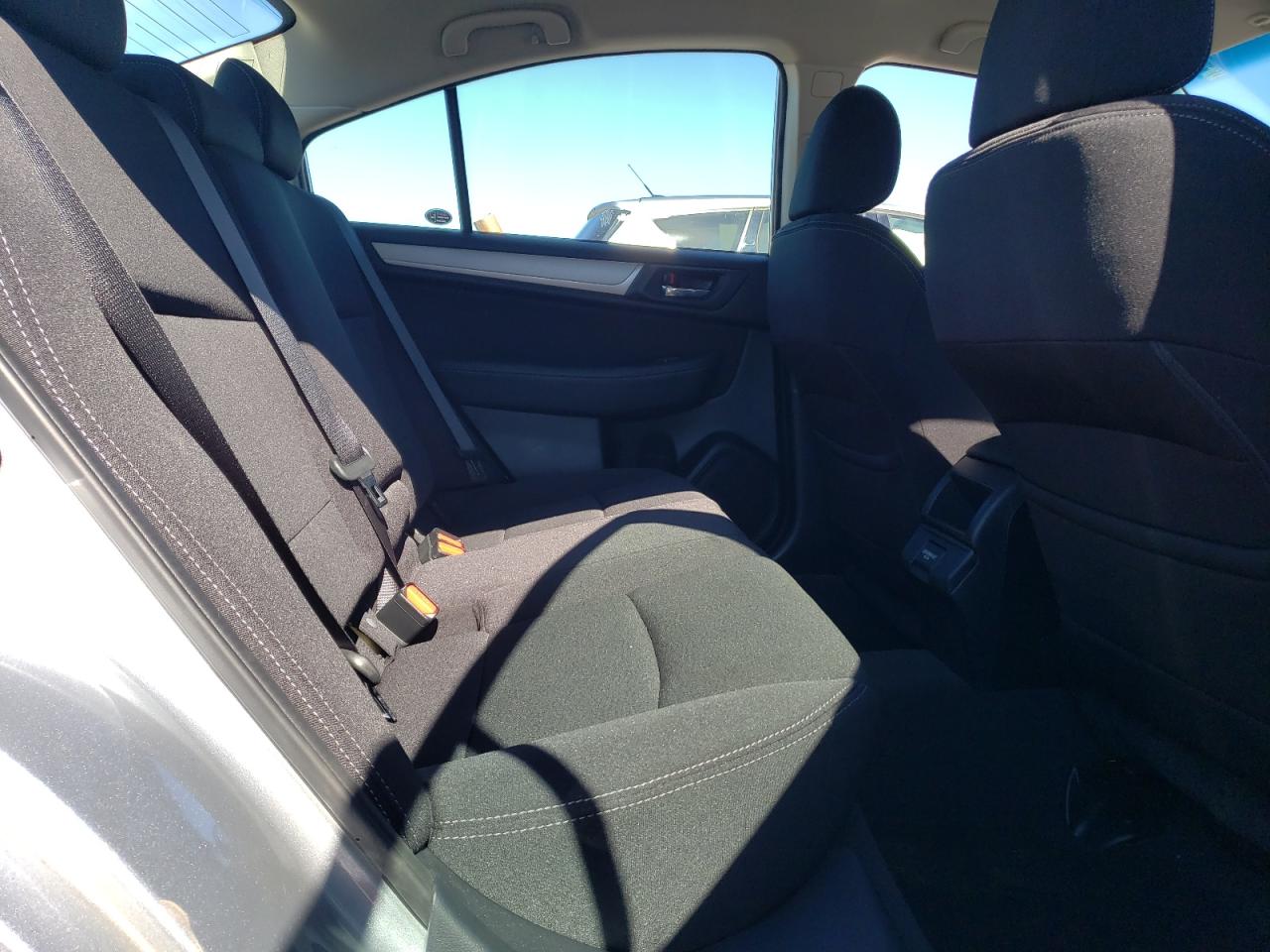 4S3BNAF6XJ3046186 2018 Subaru Legacy 2.5I Premium