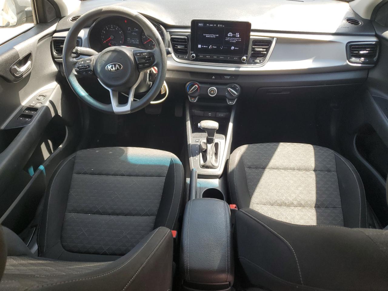 3KPA24AD1ME364240 2021 Kia Rio Lx