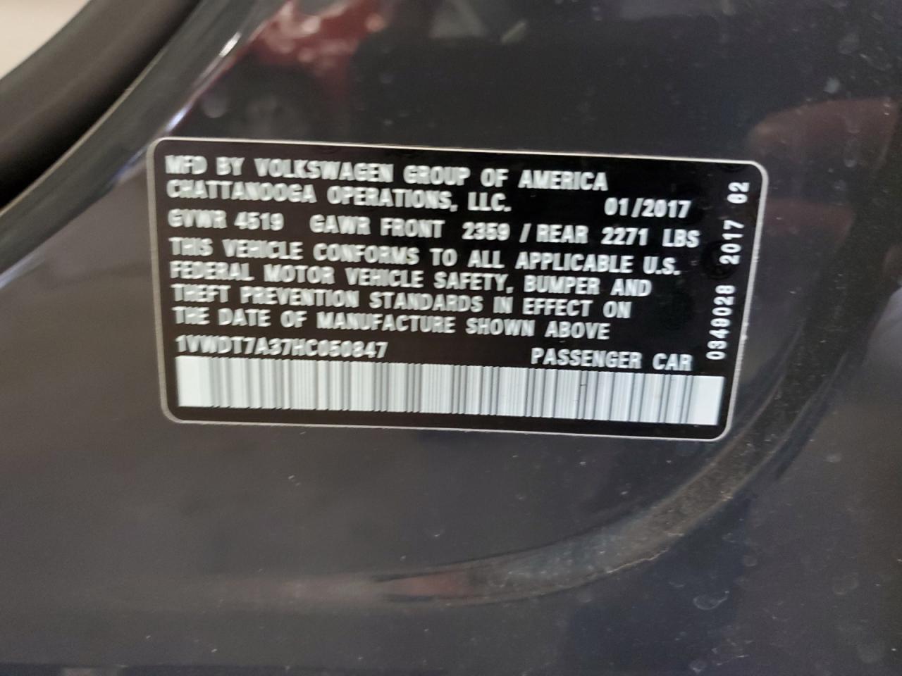 1VWDT7A37HC050847 2017 Volkswagen Passat R-Line