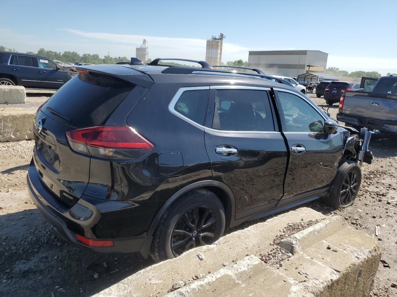 Lot #2809544319 2018 NISSAN ROGUE S