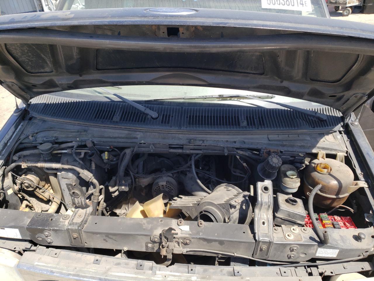 1FBSS31L3YHB80542 2000 Ford Econoline E350 Super Duty Wagon