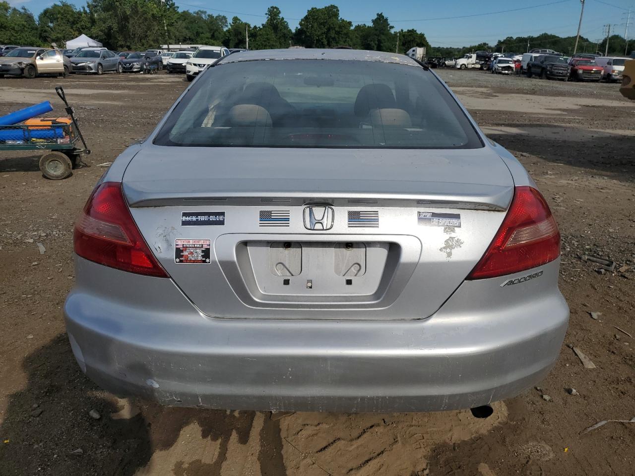 1HGCM72505A022070 2005 Honda Accord Lx