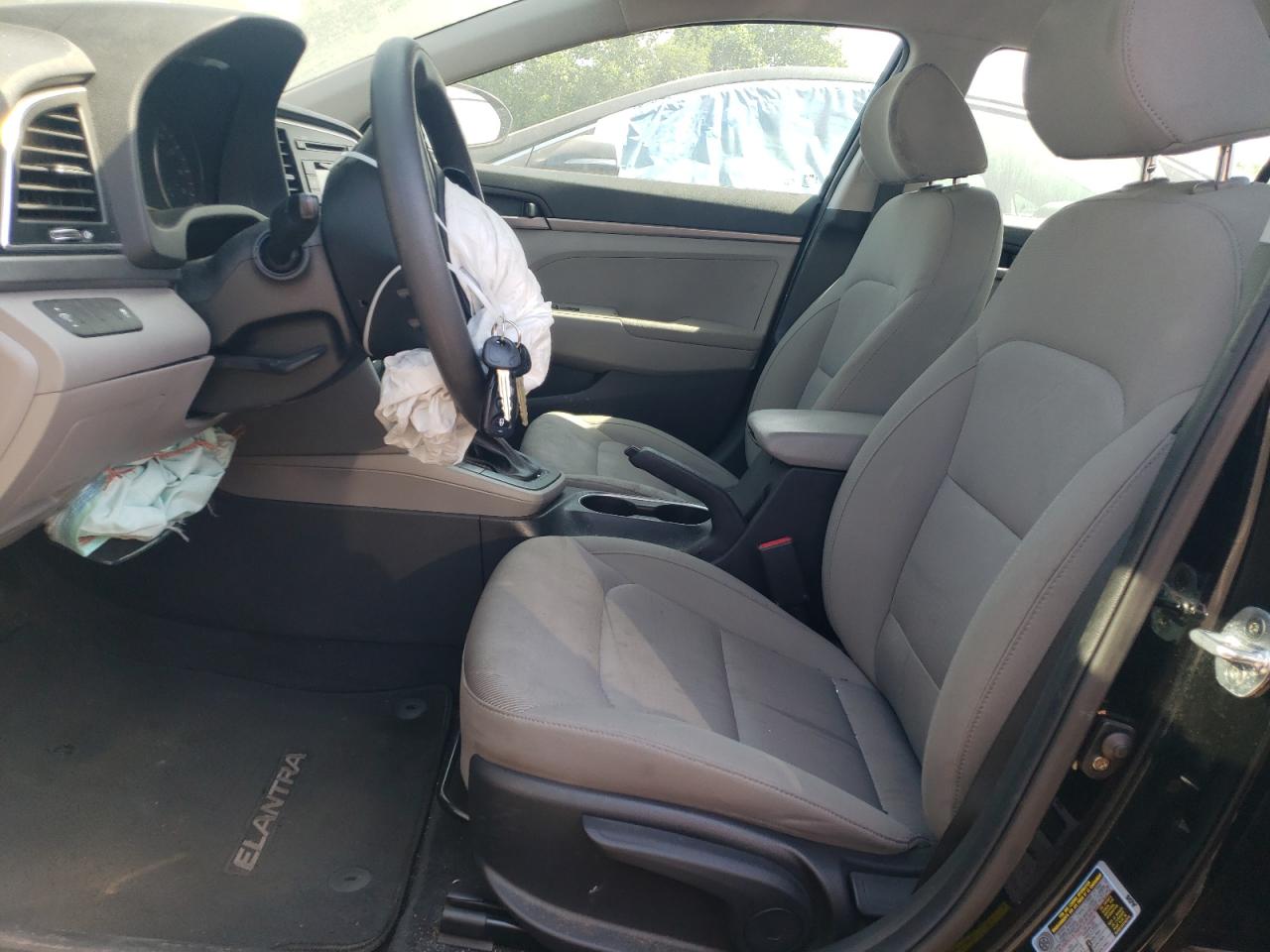 2018 Hyundai Elantra Se vin: KMHD74LF0JU577413