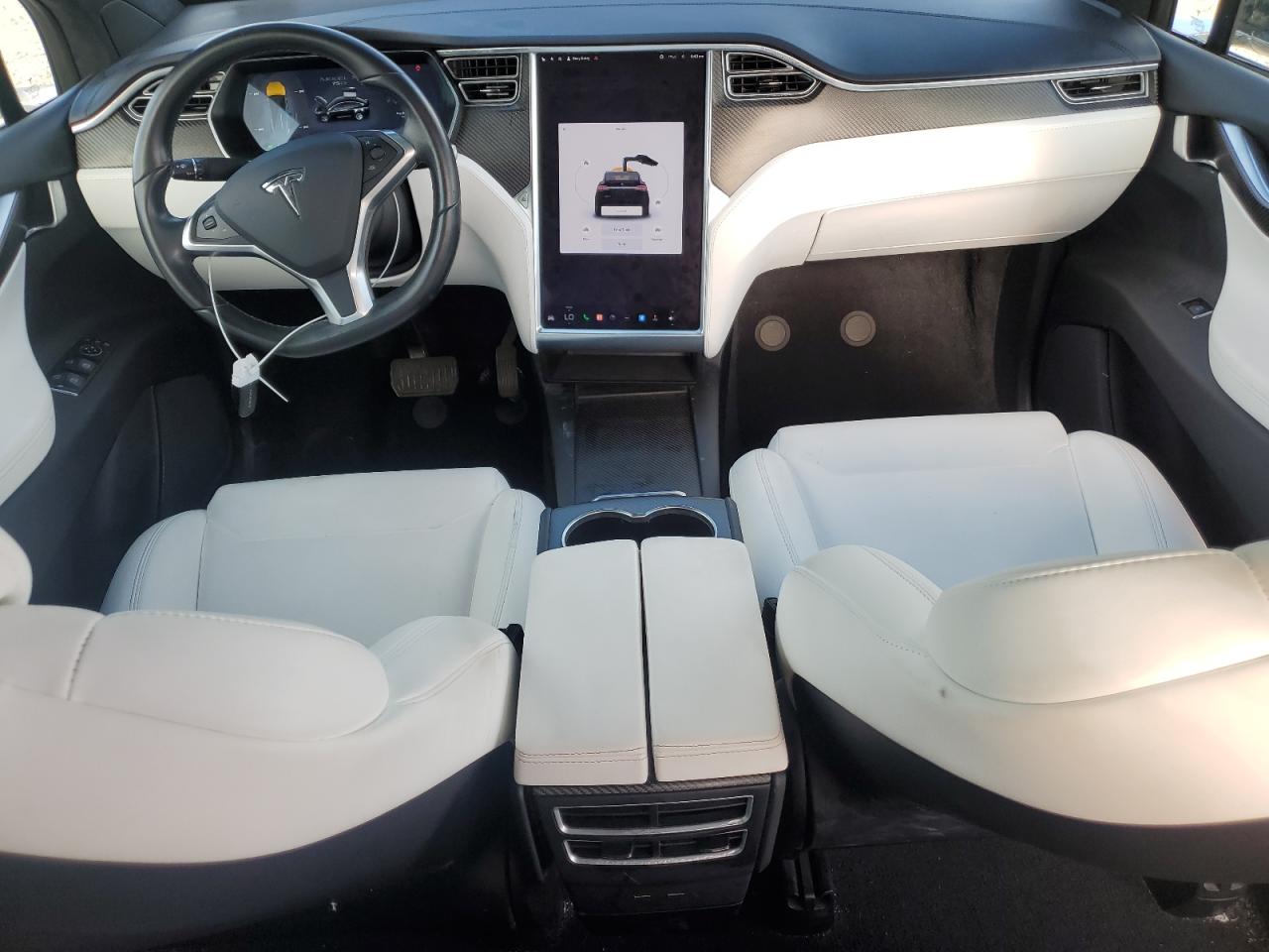 5YJXCDE28JF088256 2018 Tesla Model X