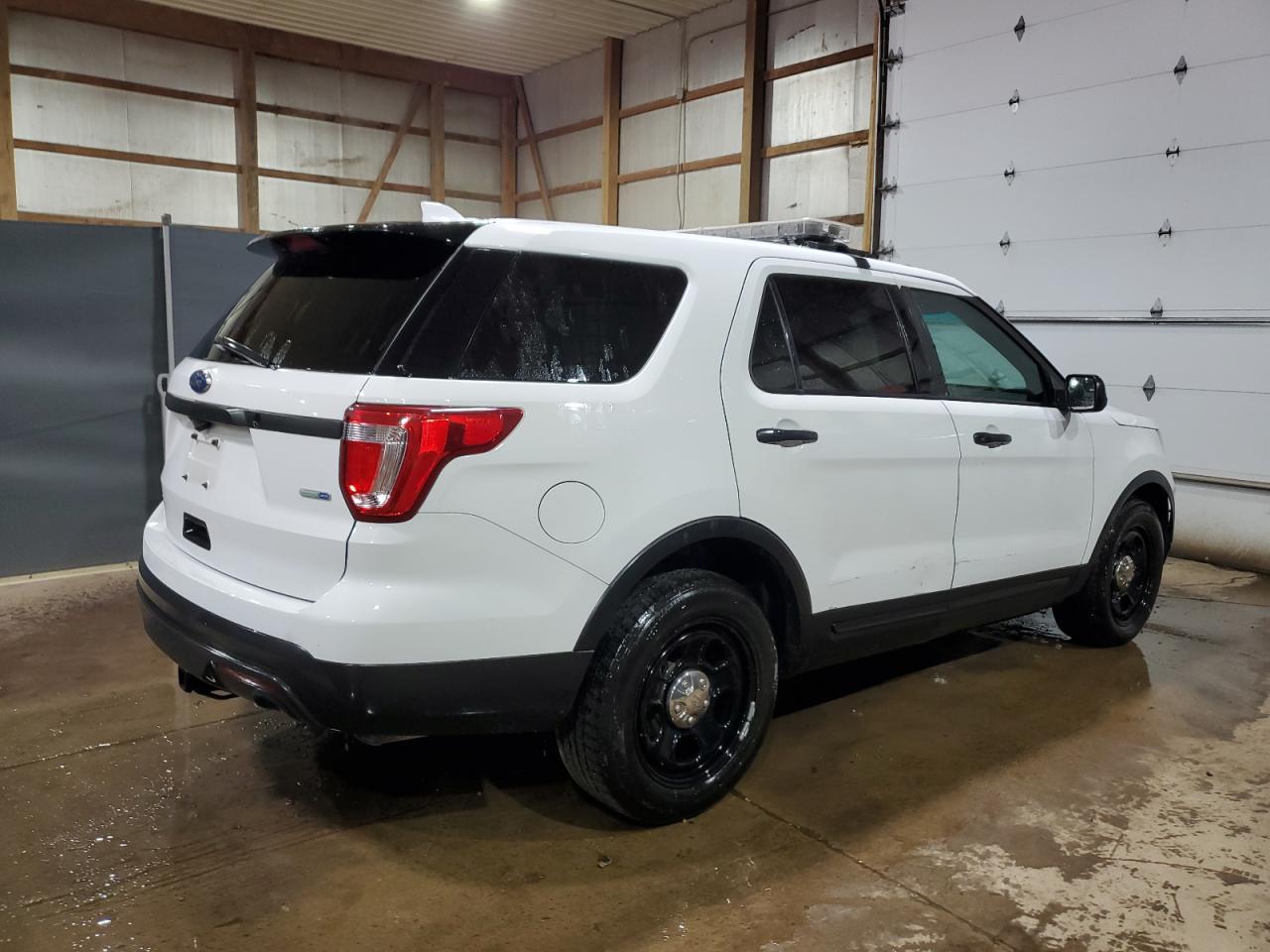 1FM5K8AR3HGB55362 2017 Ford Explorer Police Interceptor