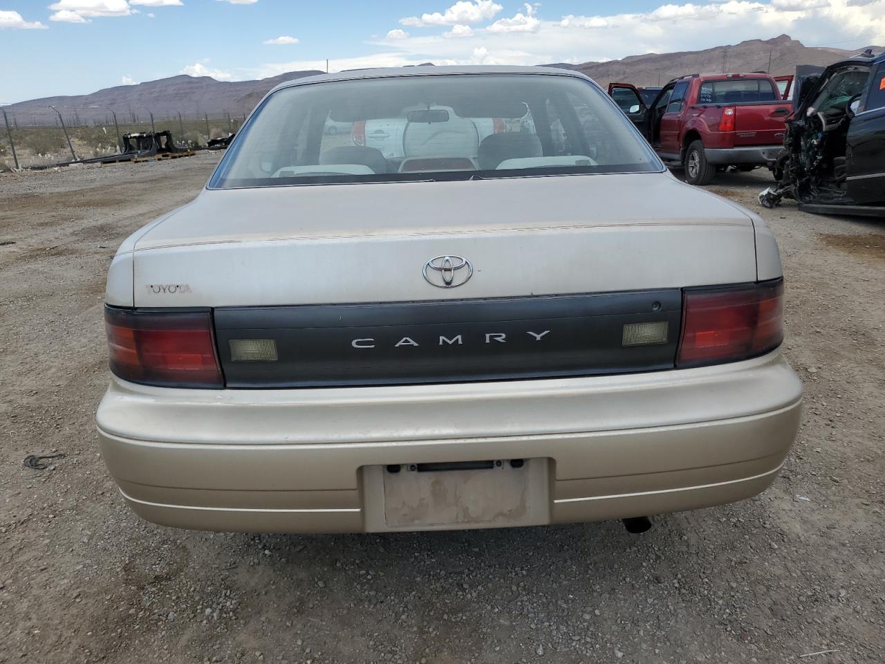 JT2SK11E9P0178060 1993 Toyota Camry Dx