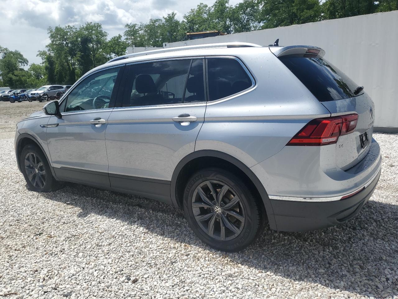 3VV3B7AXXRM044191 2024 Volkswagen Tiguan Se