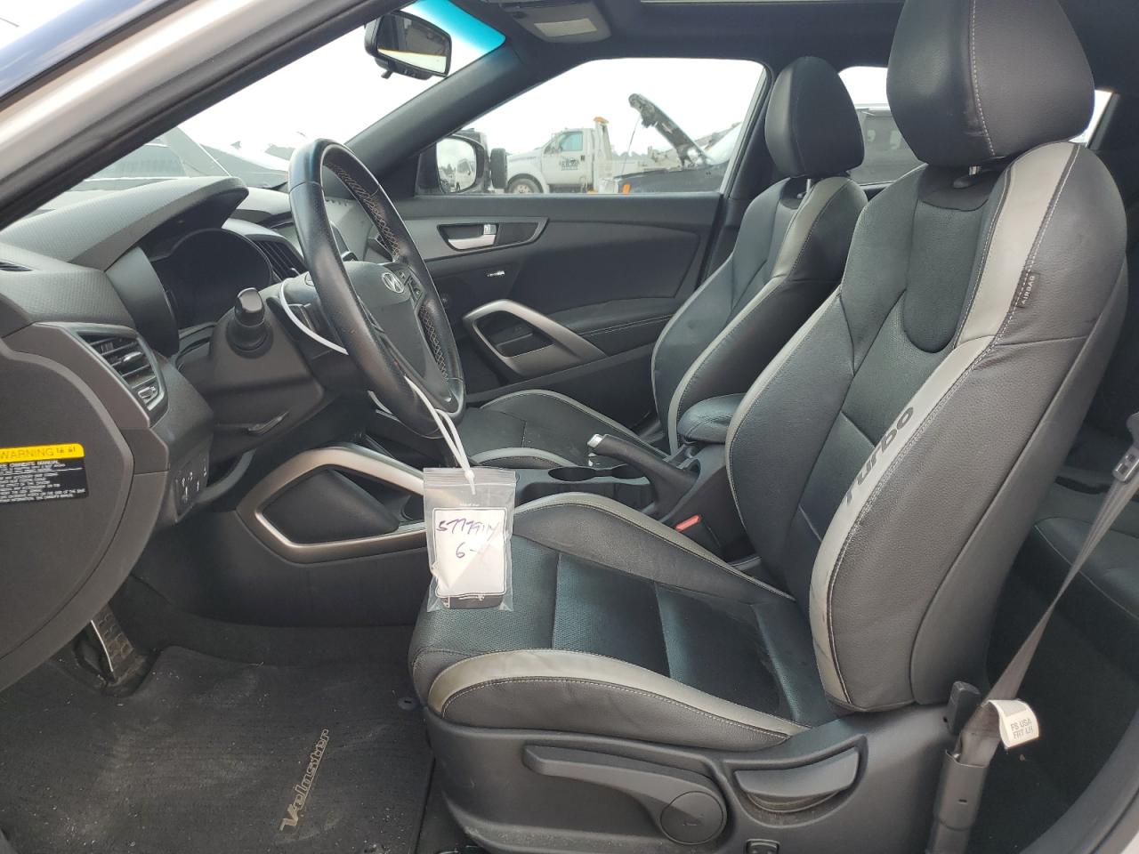 KMHTC6AE2HU309549 2017 Hyundai Veloster Turbo