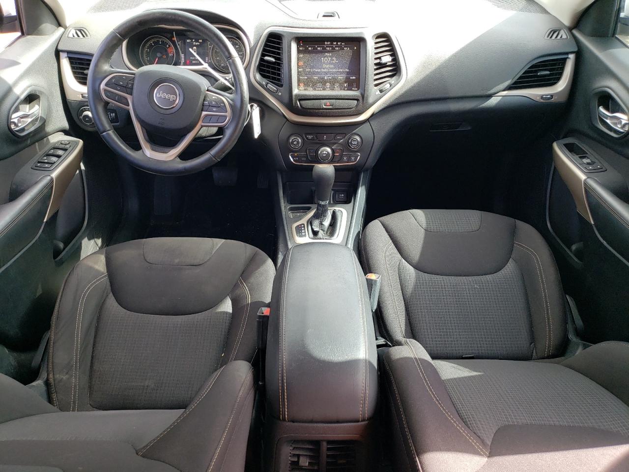 1C4PJLCB3HW603334 2017 Jeep Cherokee Latitude