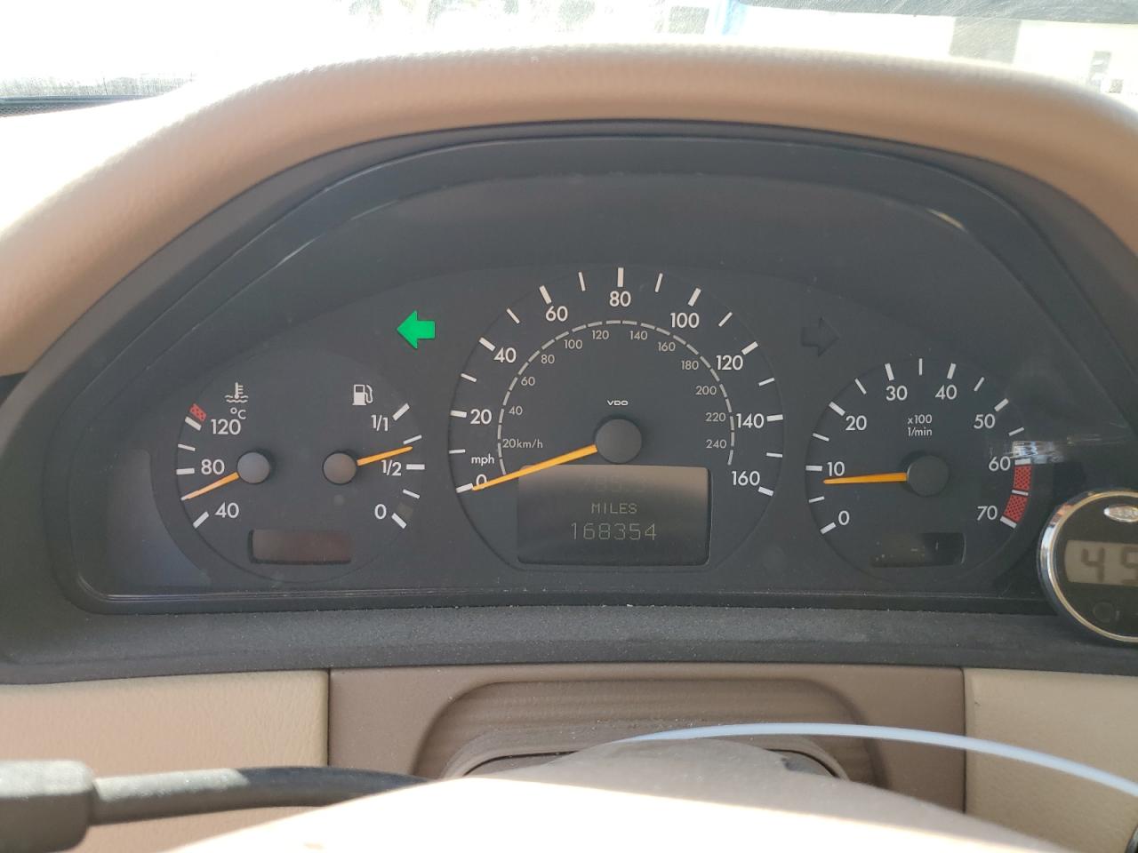 WDBJF65J31B339881 2001 Mercedes-Benz E 320