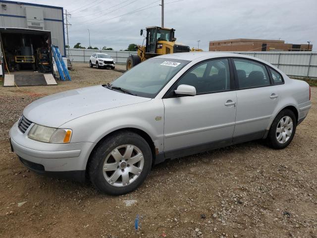 WVWAC63B11P020505 2001 Volkswagen Passat Gls