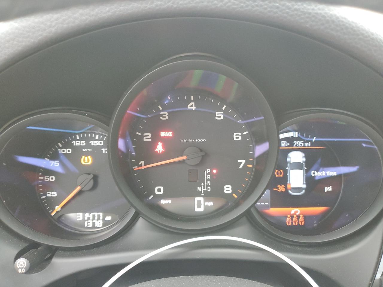 WP1AA2A55KLB07889 2019 Porsche Macan