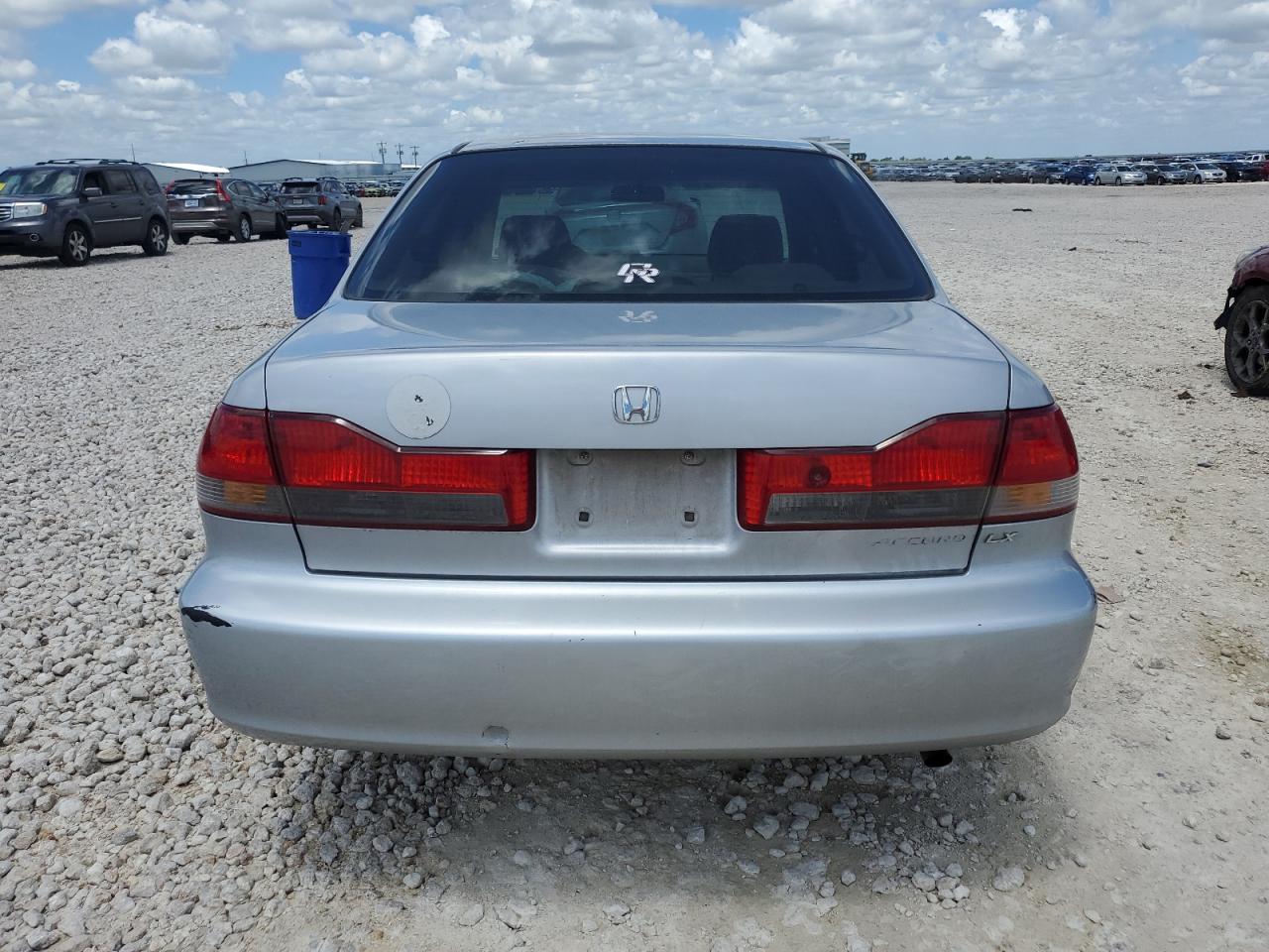 1HGCG56471A037107 2001 Honda Accord Lx