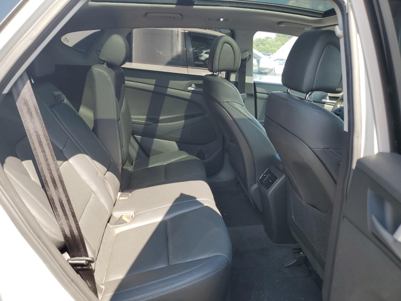 KM8J3CA20GU245781 2016 Hyundai Tucson Limited