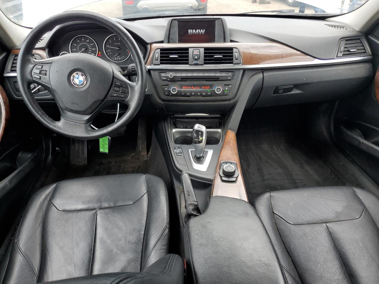 2013 BMW 328 Xi Sulev vin: WBA3B5C51DF595601