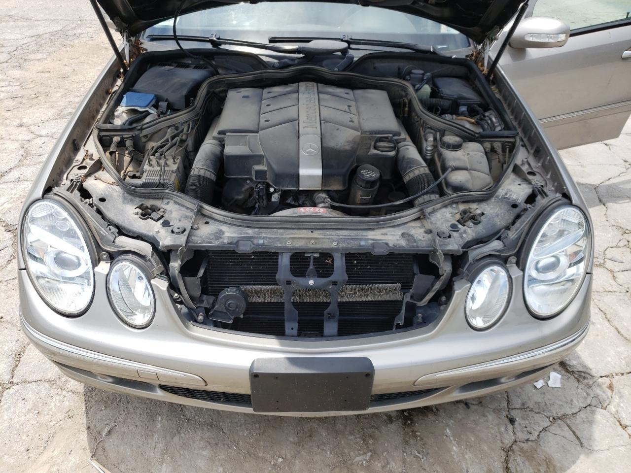 WDBUH65J15A655329 2005 Mercedes-Benz E 320