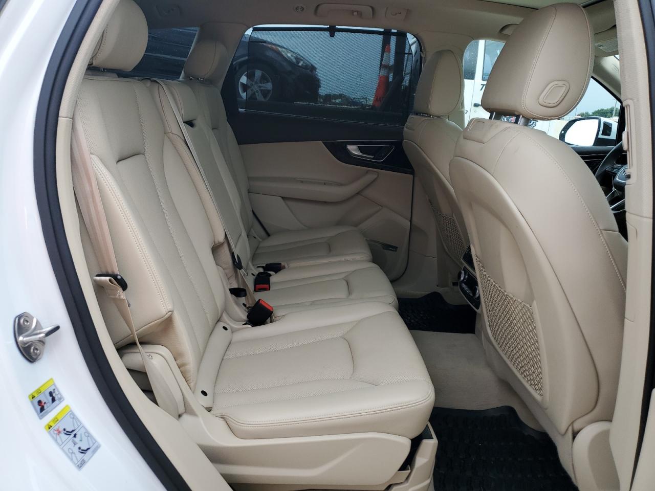 WA1VAAF72JD041764 2018 Audi Q7 Prestige