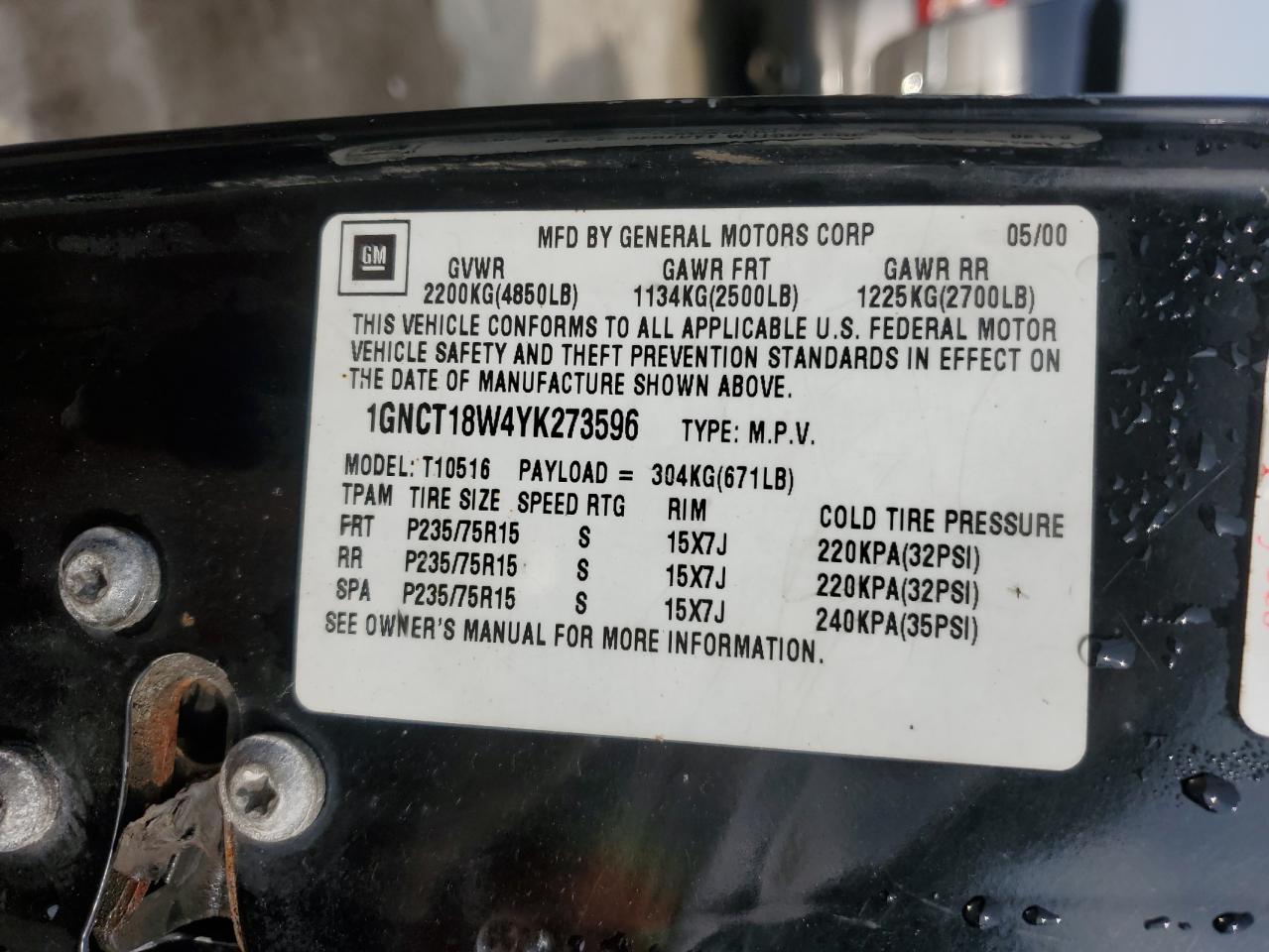 1GNCT18W4YK273596 2000 Chevrolet Blazer