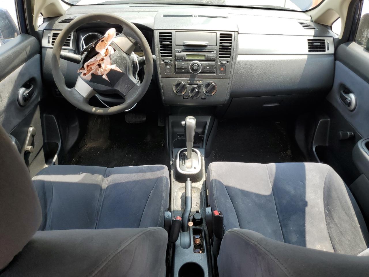 3N1BC13E08L458846 2008 Nissan Versa S