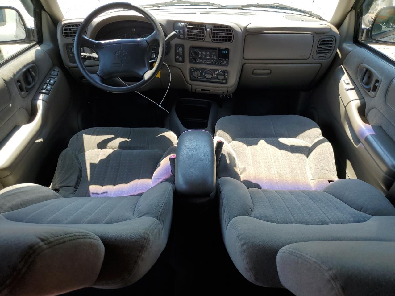 1GNDT13W0W2214263 1998 Chevrolet Blazer