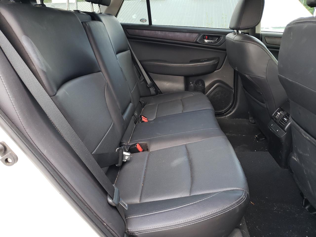 4S4BSEKC2H3421702 2017 Subaru Outback 3.6R Limited