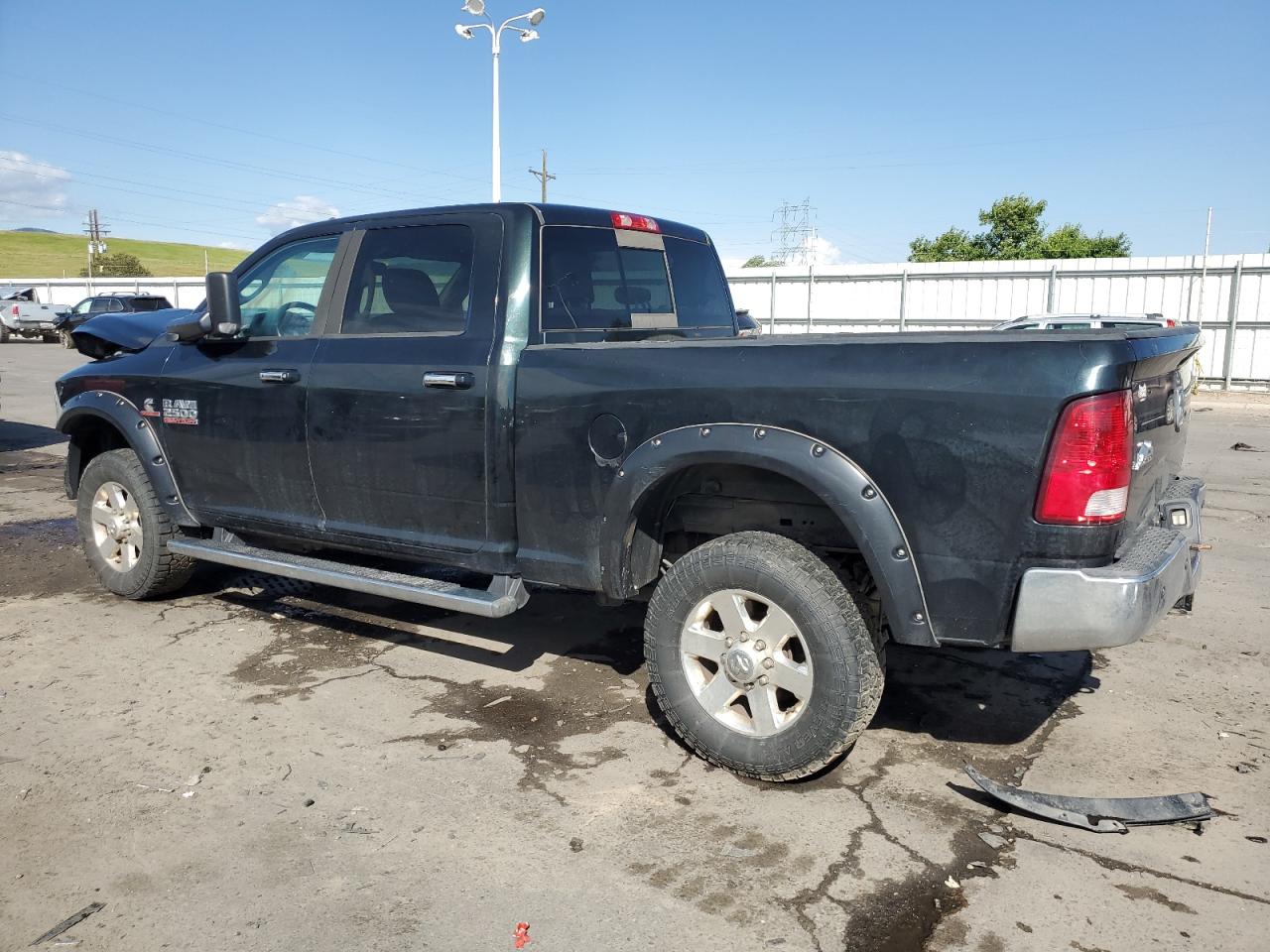 2015 Ram 2500 Slt vin: 3C6UR5DL4FG611136