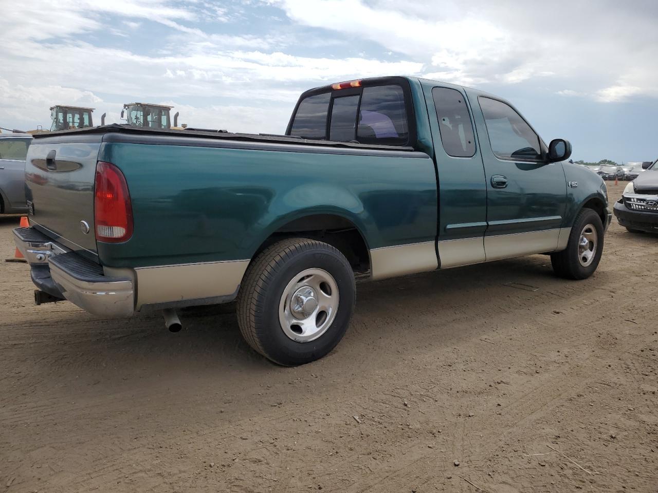 1FTRX17W9XKB42820 1999 Ford F150 1FTRX17W9XKB42820 1999 Ford F150