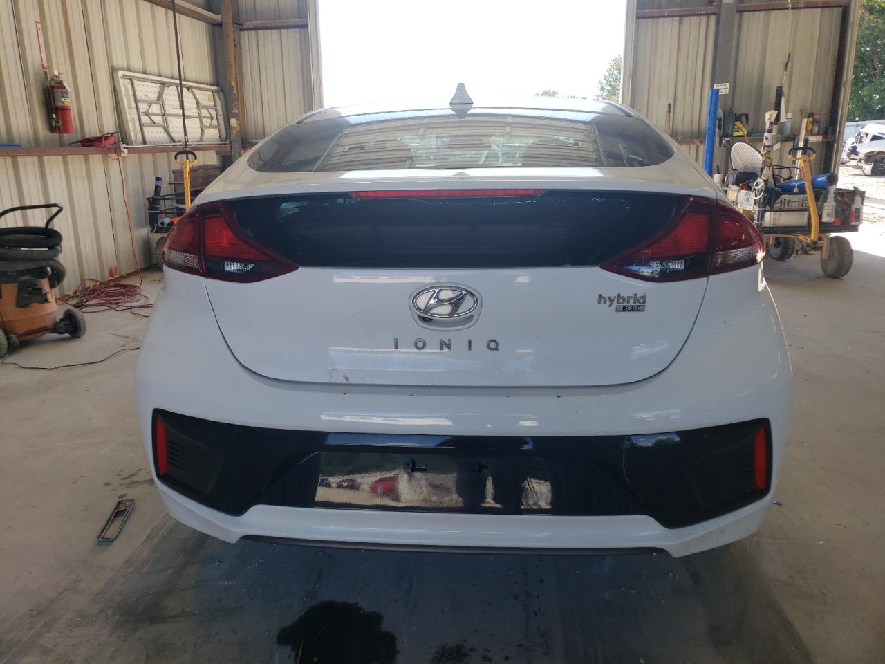 KMHC65LC3JU076316 2018 Hyundai Ioniq Blue