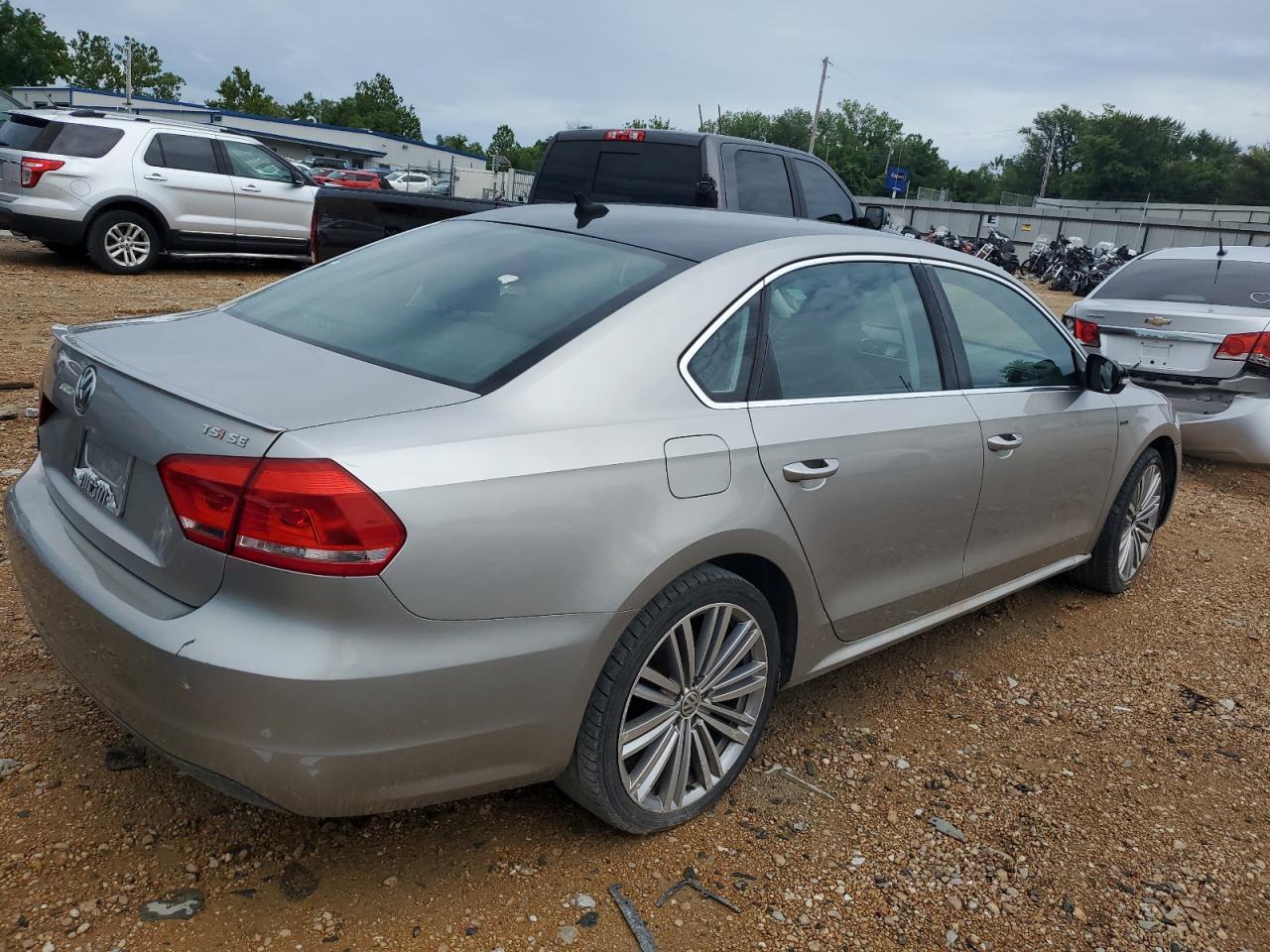 2014 Volkswagen Passat Se vin: 1VWBT7A34EC098714