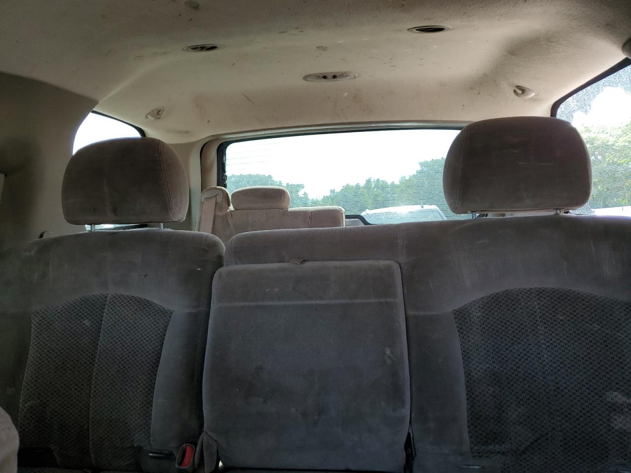 1GNEK13ZX2R118689 2002 Chevrolet Tahoe K1500