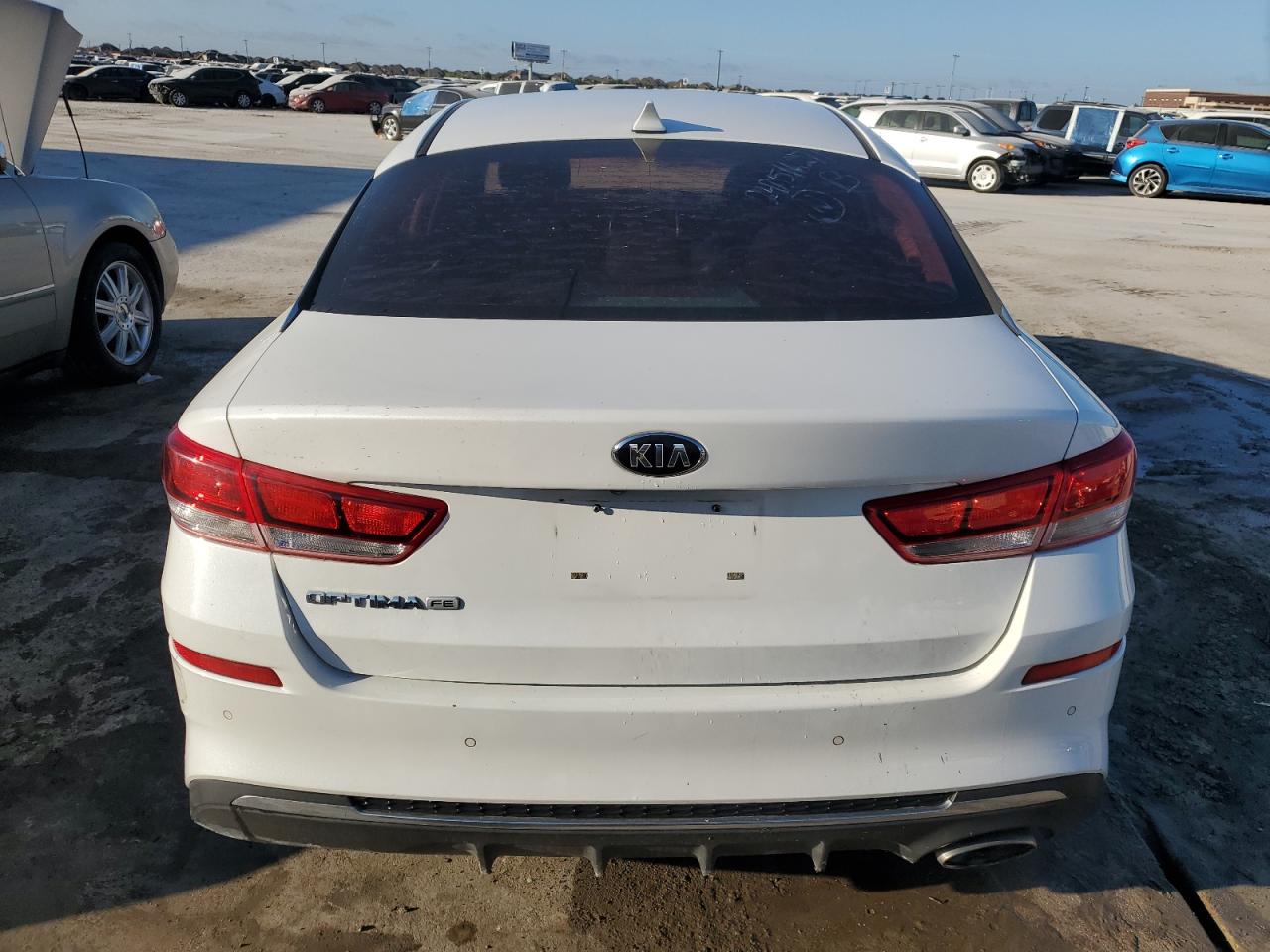 5XXGT4L30KG372667 2019 Kia Optima Lx