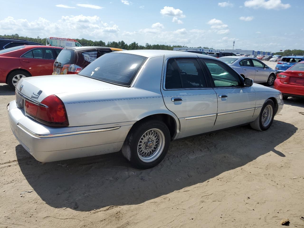 2MEFM75W91X671835 2001 Mercury Grand Marquis Ls