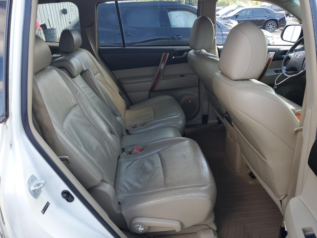 JTEES42AX82002850 2008 Toyota Highlander Limited