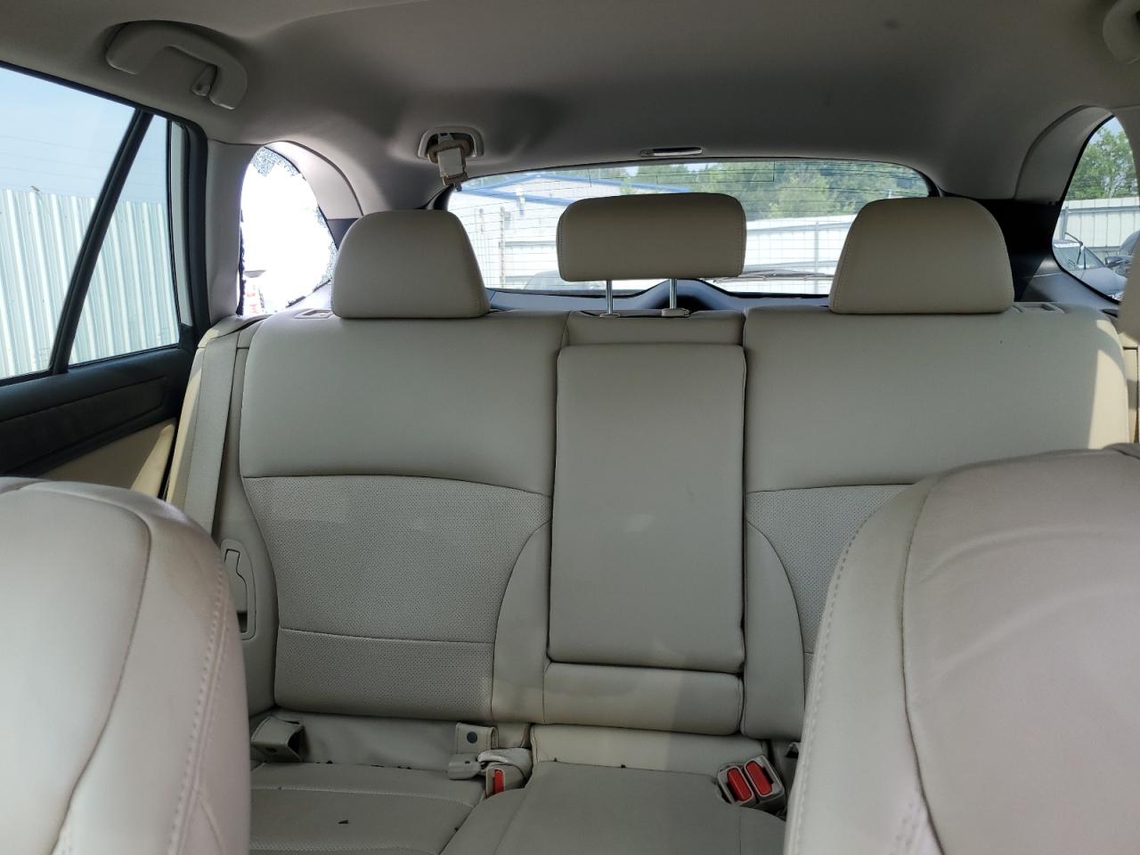 4S4BSANC4J3292615 2018 Subaru Outback 2.5I Limited