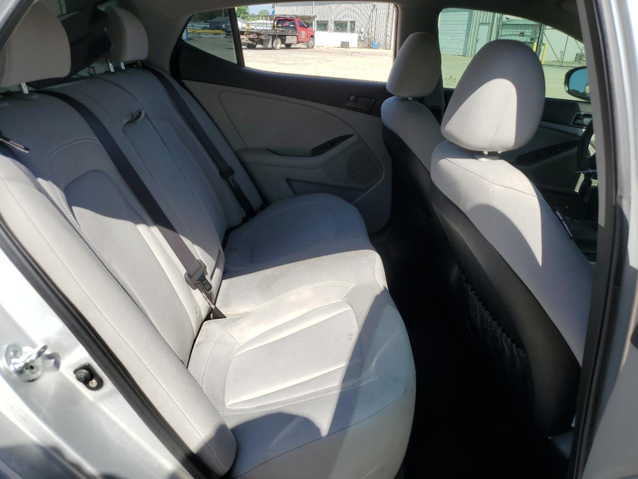 KNAGM4A72B5176394 2011 Kia Optima Lx