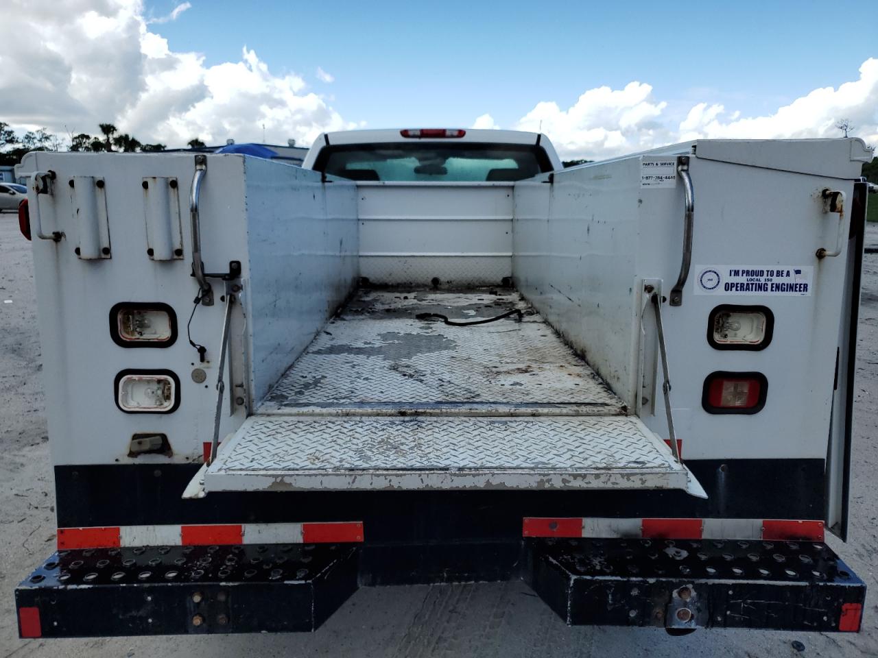 1GD01ZCG3BF207293 2011 GMC Sierra C2500 Heavy Duty