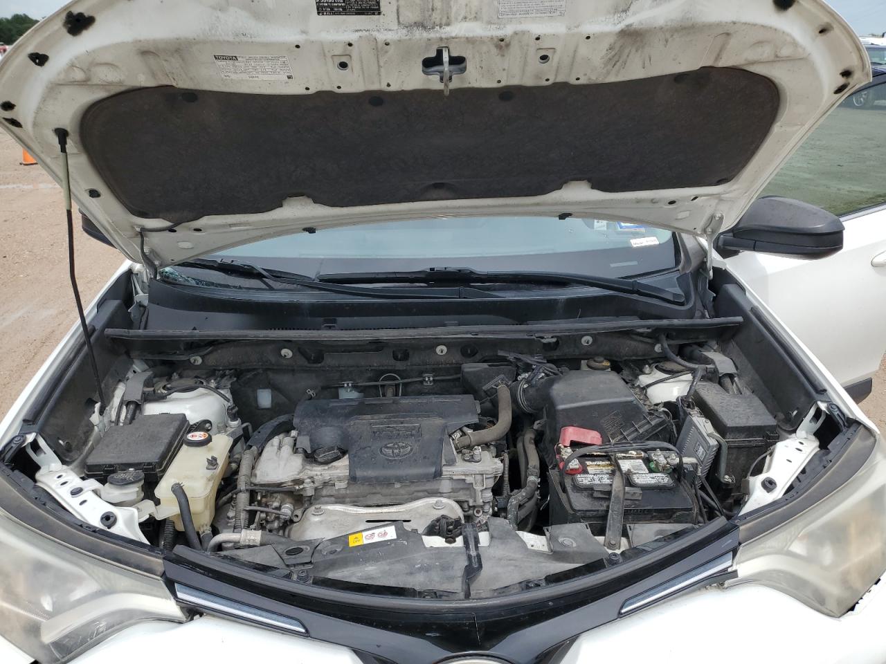 JTMZFREV0HJ114343 2017 Toyota Rav4 Le