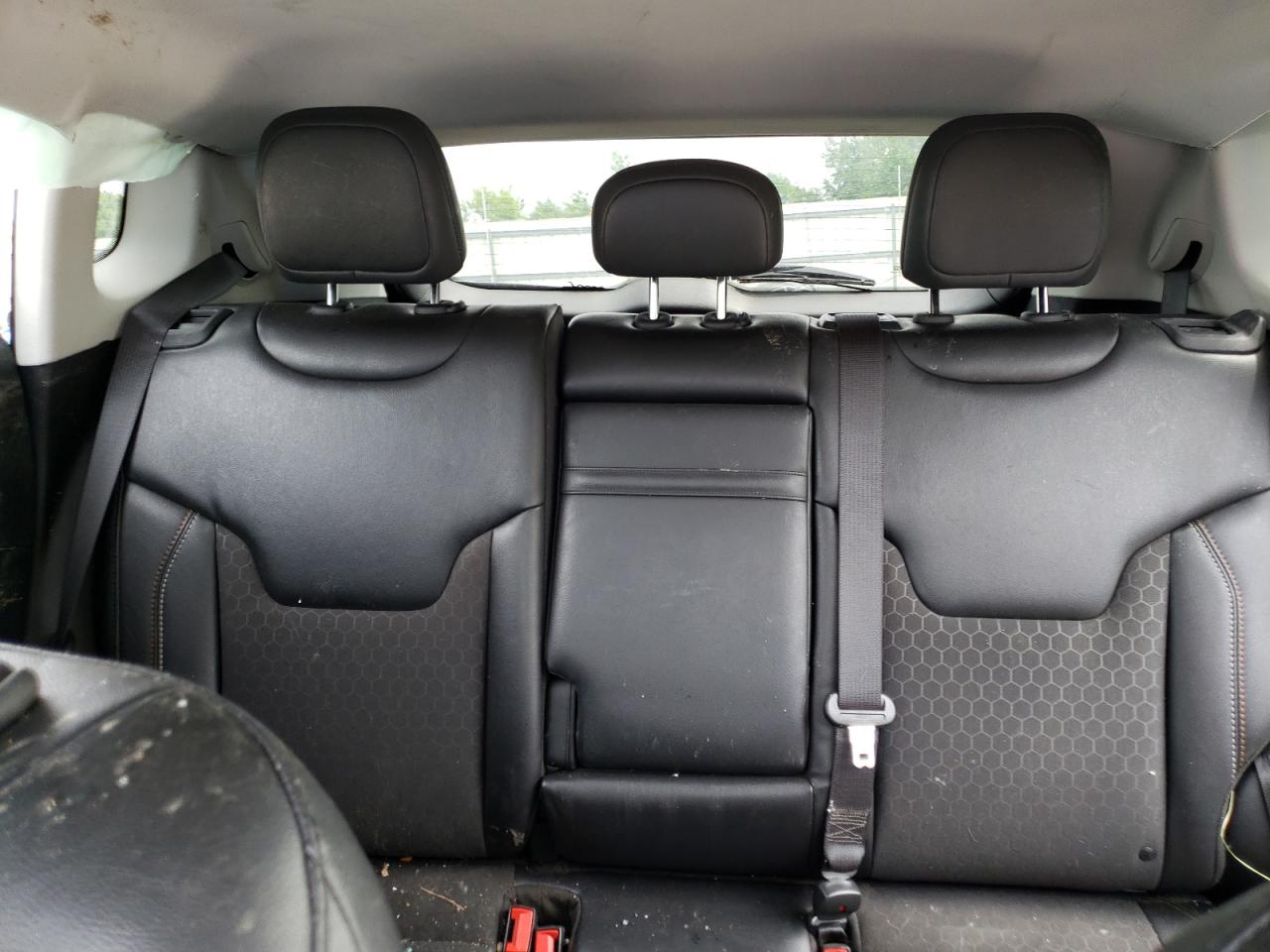 3C4NJDBB0KT729582 2019 Jeep Compass Latitude