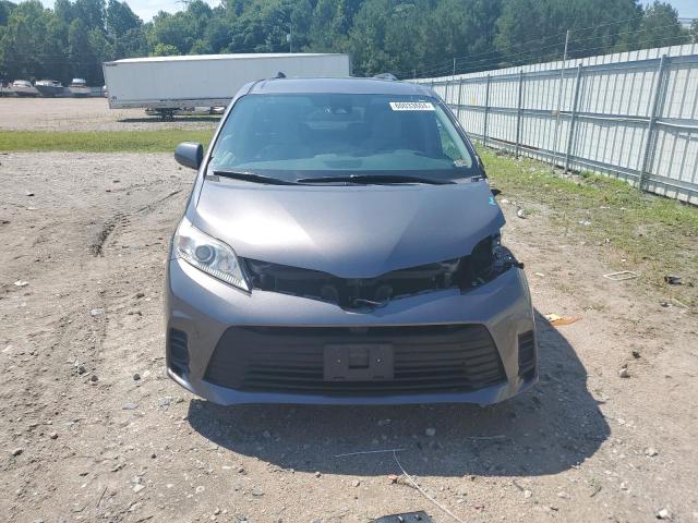 2018 Toyota Sienna Le VIN: 5TDKZ3DC0JS939815 Lot: 60033604