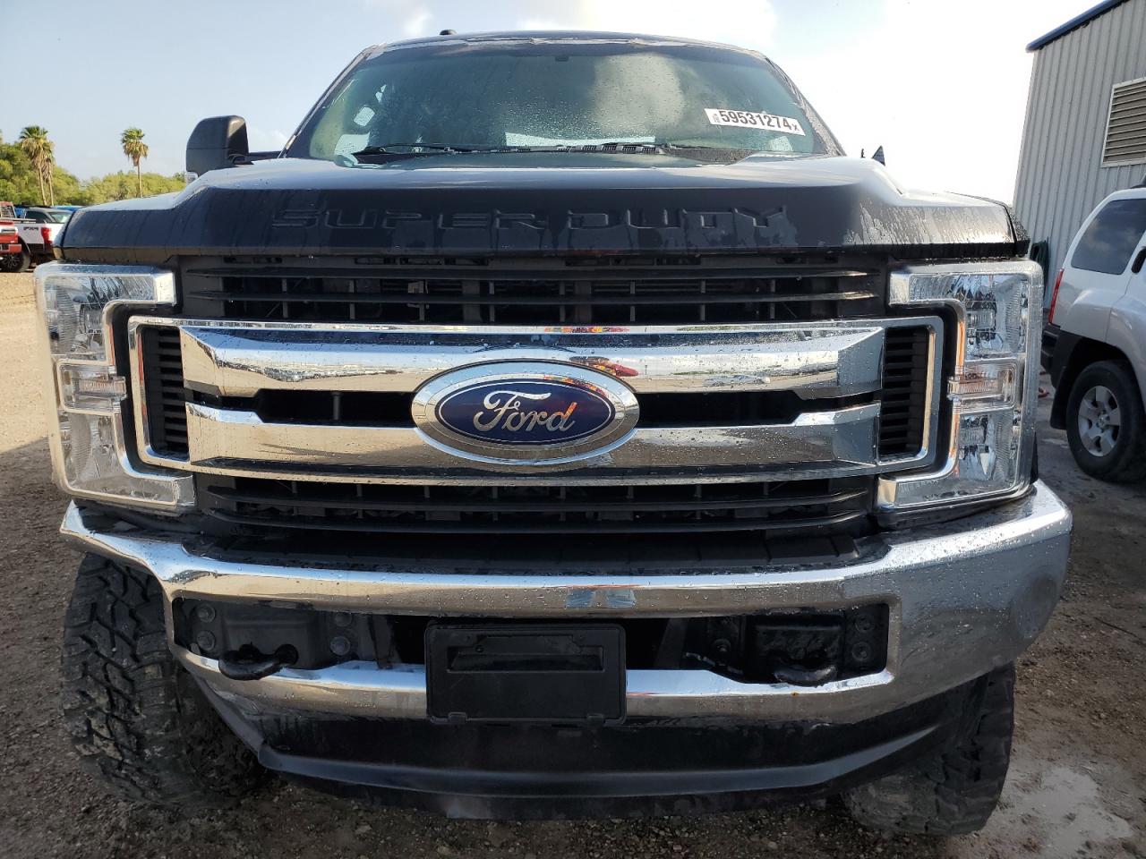 2018 Ford F250 Super Duty vin: 1FT7W2B6XJEC43653